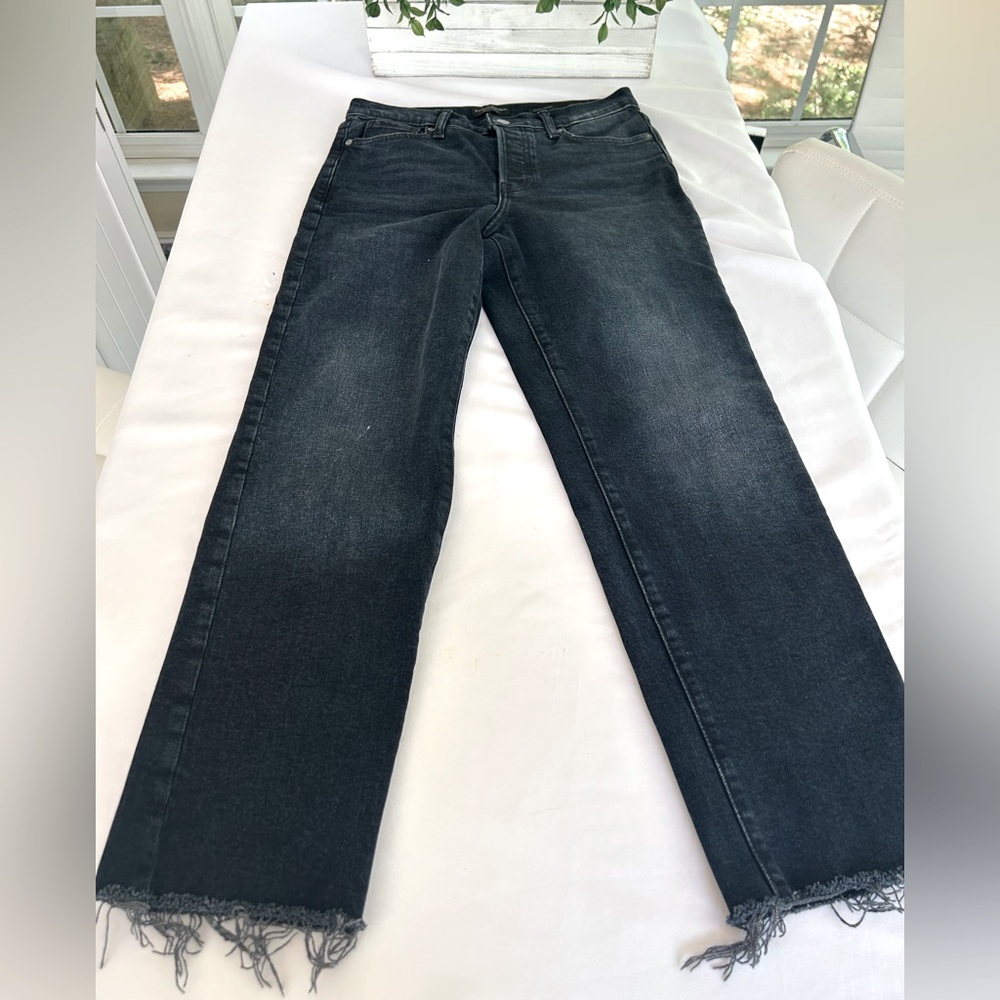 | Banana Republic | Premium Women’s Frayed Hem Cropped Jeans | Size 26